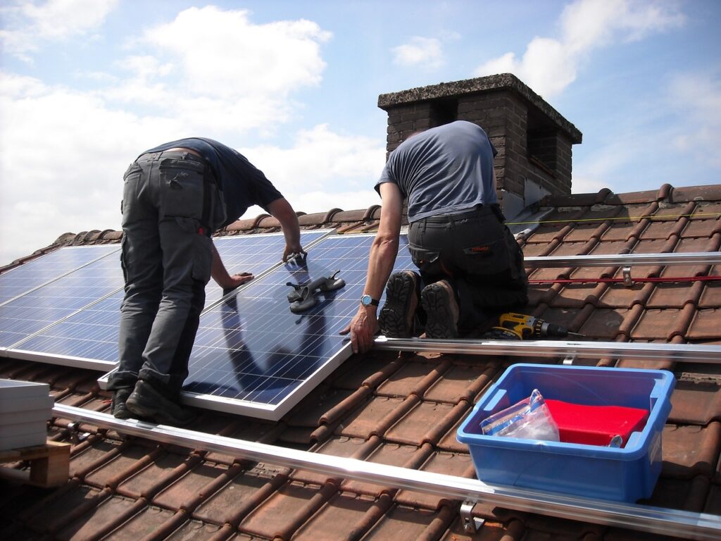 fissaggio pannelli fotovoltaici su tegole